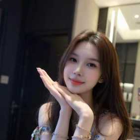 白云肤白貌美长腿--玫瑰