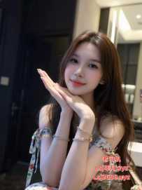 白云肤白貌美长腿--玫瑰